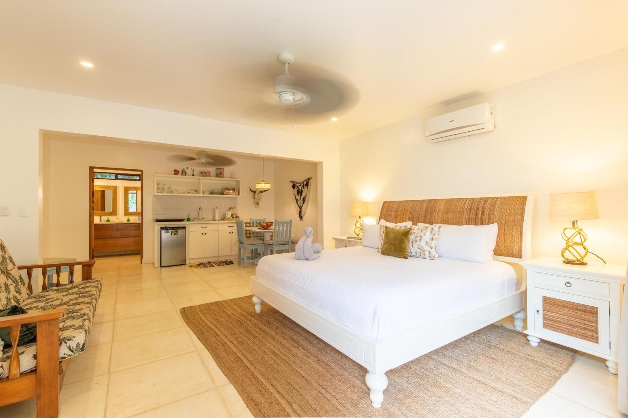 Casa Vitality Bed And Breakfast - Playa Guiones, Nosara - 4 Minute Walk To The Beach Bagian luar foto